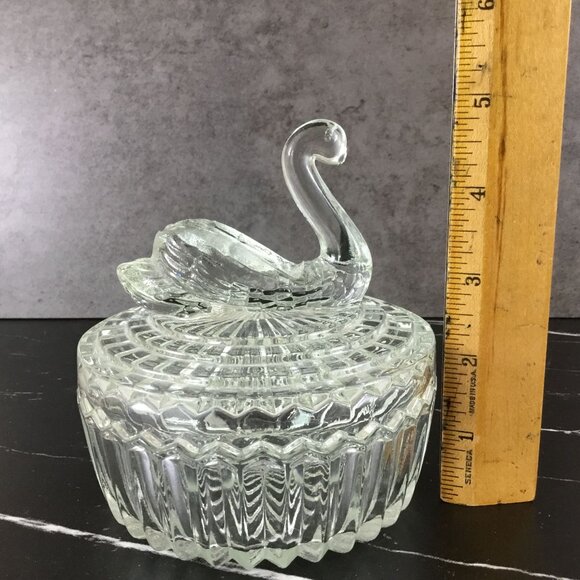 Jeannette Glass Clear Glass Swan Powder Jar Trinket Box - Picture 10 of 10